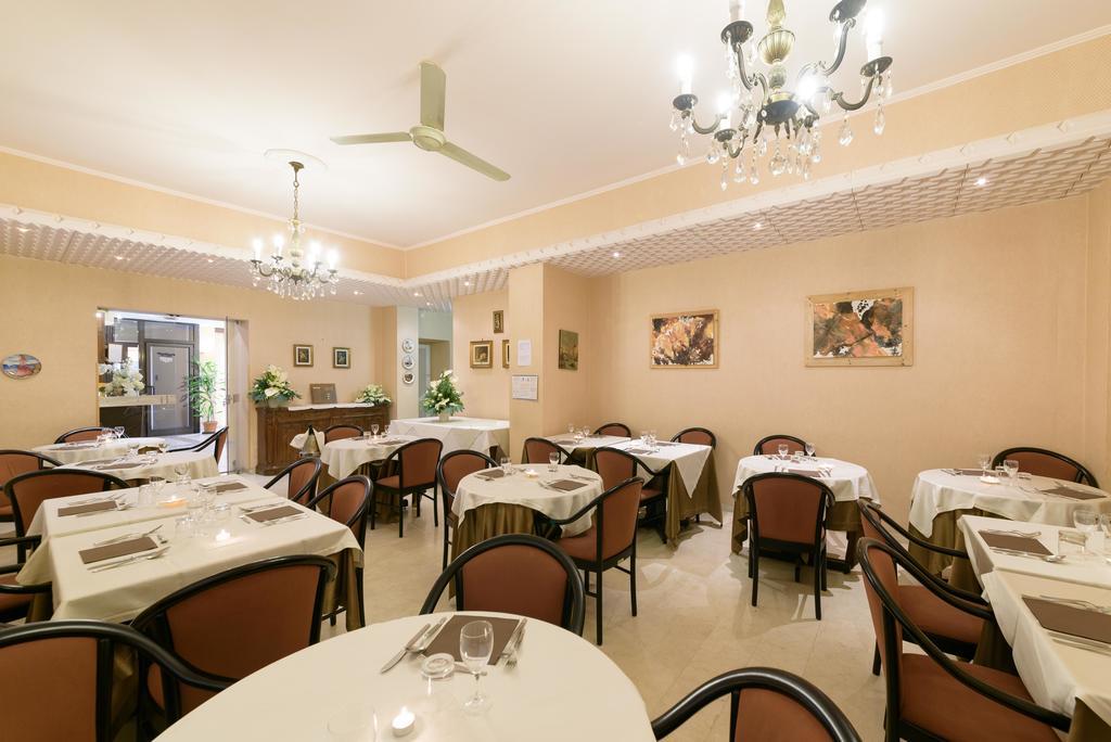 Hotel Morchio Mhotelsgroup Diano Marina Exterior photo